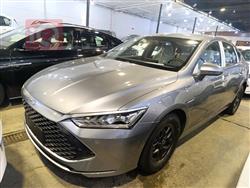 بی وای دی Qin Plus